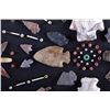 Image 13 : Native American Arrowhead Artifact Collection