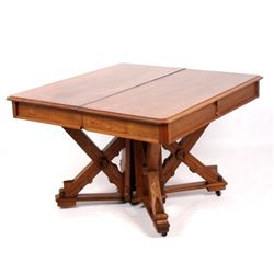 Antique Spoon Carved Dining Room Table w/ Leaves