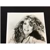 Image 2 : DYAN CANNON SIGNED 8'' X 10'' PHOTOGRAPH