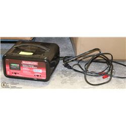 MOTOMASTER BATTERY CHARGER