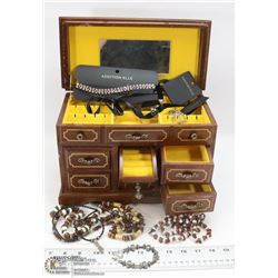 WOOD MUSICAL JEWELRY BOX FULL OF FASHION