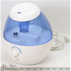 VICKS HUMIDIFIER