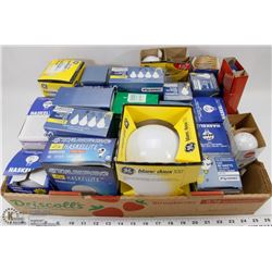 FLAT OF ASSORTED LIGHT BULBS.