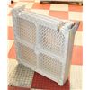 Image 1 : DOG OR KIDS PLAY PEN 3'X5.5'