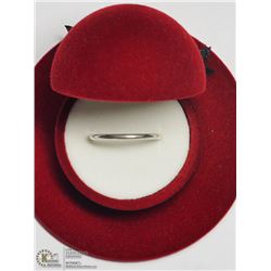 STERLING SILVER RING SIZE 8
