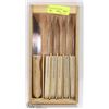 Image 1 : 6 WOOD HANDLED STEAK KNIVES IN A CASE