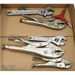 CRESCENT WRENCH AND LOCKING PLIERS FLAT