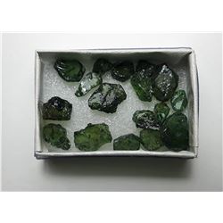 8 - LOT OF 4.05 CT NATURAL GREEN EMERALD