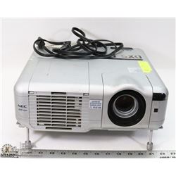 NEC DIGITAL PROJECTOR. POWERS UP (NEEDS NEW LAMP)