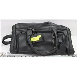 NEW LARGE BLACK VINYL TOTE/GYM BAG WITH LOCK