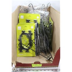 BOX OF NEW PICTURE/PLATE STAND HOLDER