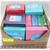 Image 1 : BOX OF 10X10 2PLY NAPKINS