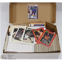 BOX OF TOPPS/OPEECHEE SCORE HOCKEY CARDS