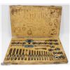 Image 1 : TAP AND DIE SET IN WOOD BOX