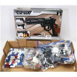 PISTOL BUILDING BLOCK SET WITH EXTRAS