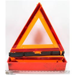 SATE TRIANGLE FLARE KIT IN HARD PLASTIC CASE