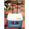 Image 1 : COLEMAN LARGE COOLER WITH TELESCOPIC HANDLE