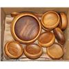 Image 1 : VINTAGE WOOD 11PC SALAD BOWL SET.