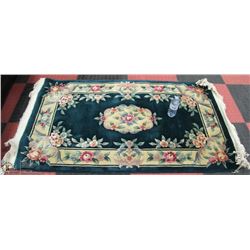 ESTATE WOOL AREA CARPET 66" X 36"