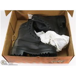 NEW STC SZ 4 STEEL TOE WORK BOOTS