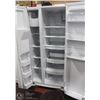 Image 3 : WHITE GE SIDE BY SIDE 22.5 CU.FT. FRIDGE WITH