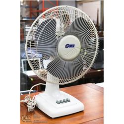 SUPER 3-SPEED OSCILLATING TABLE TOP FAN -