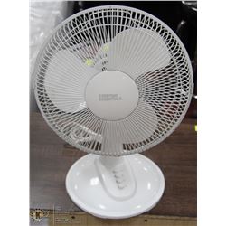 EVERYDAY ESSENTIALS 3-SPEED TABLE FAN,