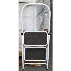 WHITE 2 STEP STEEL FRAME STEP STOOL - FOLDS FOR