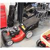 Image 1 : YARD MACHINE LAWN MOWER 21" FRONT WHEELK DRIVE