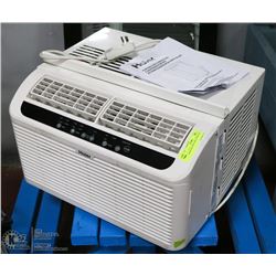 WINDOW AIR CONDITIONER