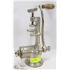 Image 1 : VINTAGE UNIVERSAL MEAT GRINDER #3.