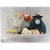 Image 1 : TOTE OF ASSORTED COLLECTIBLES INCL CRYSTAL,