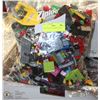 Image 1 : LARGE BAG OF ASSORTED MOSTLY LEGO BRAND