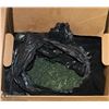 Image 1 : OIL BASE GREEN SWEEPING COMPOUND 50LB BOX
