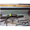 Image 10 : 17 Antique Steel Traps