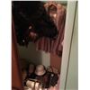 Image 1 : Estate Closet Lot