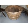 Image 1 : Bushel Apple Basket