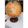 Image 1 : Old Lighted Globe - Working
