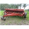 Image 1 : IHC 510 - 24 RUN END WHEEL SEED DRILL