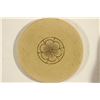 Image 1 : VINTAGE POKER CHIP BEIGE / BLACK ENGRAVED 6 SIDED