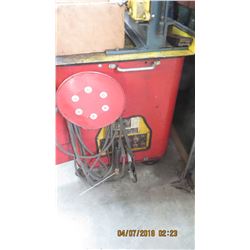 Comet welder 225 amp in cabinet