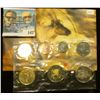 Image 2 : 2001 Royal Canadian Mint Brilliant Uncirculated Set of Coins.