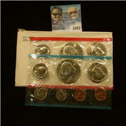 1041 _ 1974 P & D U.S. Mint Set in original government holder as issued.