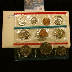 1051 _ 1980 P & D U.S. Mint Set in original government holder as issued. With Susan B. Anthony Dolla