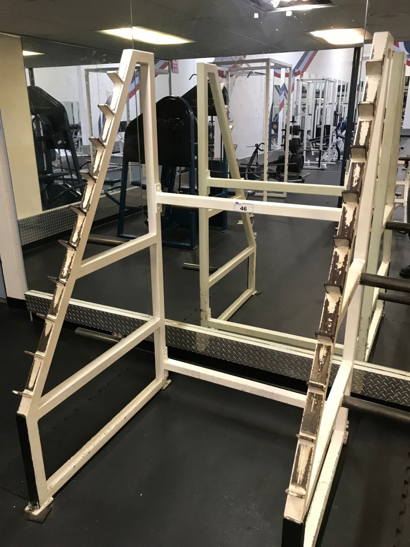 PARAMOUNT WHITE / BLUE ANGLED SQUAT RACK
