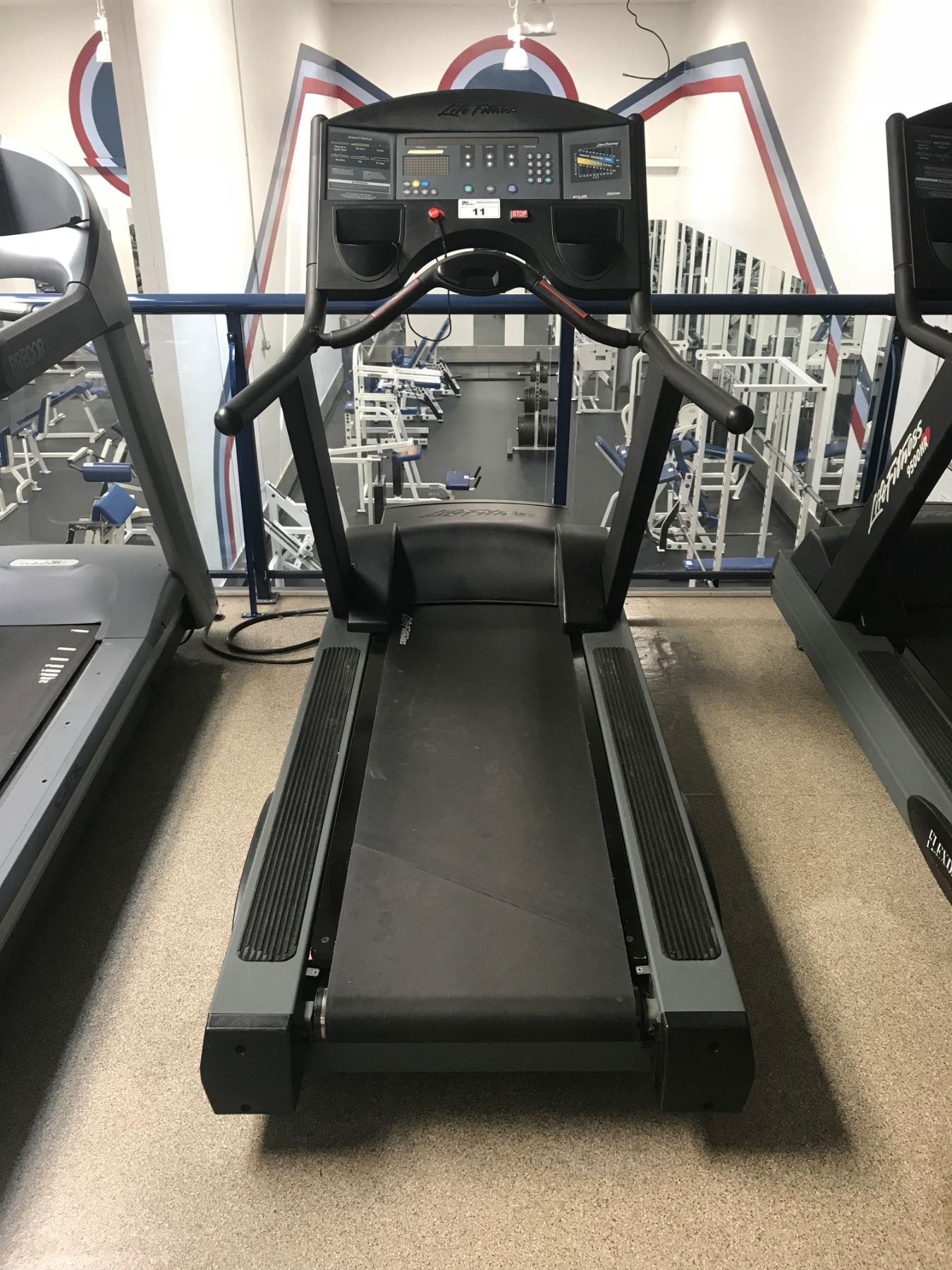 LIFE FITNESS 9500HR COMMERCIAL TREADMILL WITH FLEX DECK