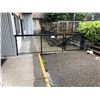 Image 2 : 10 SECTIONS OF GLASS PATIO DIVIDERS