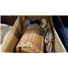 Image 2 : COFFE BAGS KNEEPADS AND WOOD TRUNK