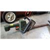 Image 3 : BLACK AND DECKER ELECTRIC HEDGE TRIMMER AND GAS BLOWER