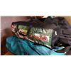 Image 2 : LOT OF 4 TENTS AND CAMP COT